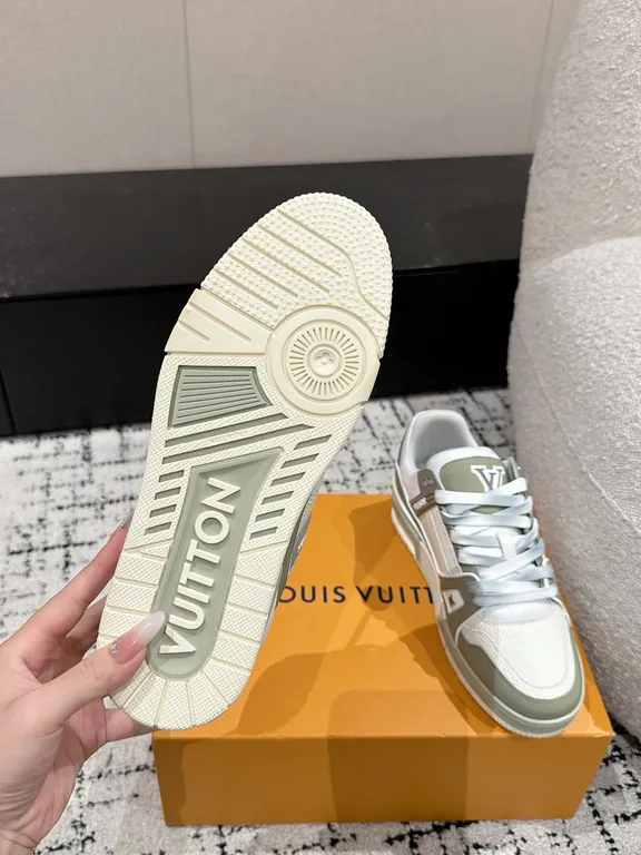 Louis Vuitton Shoe 